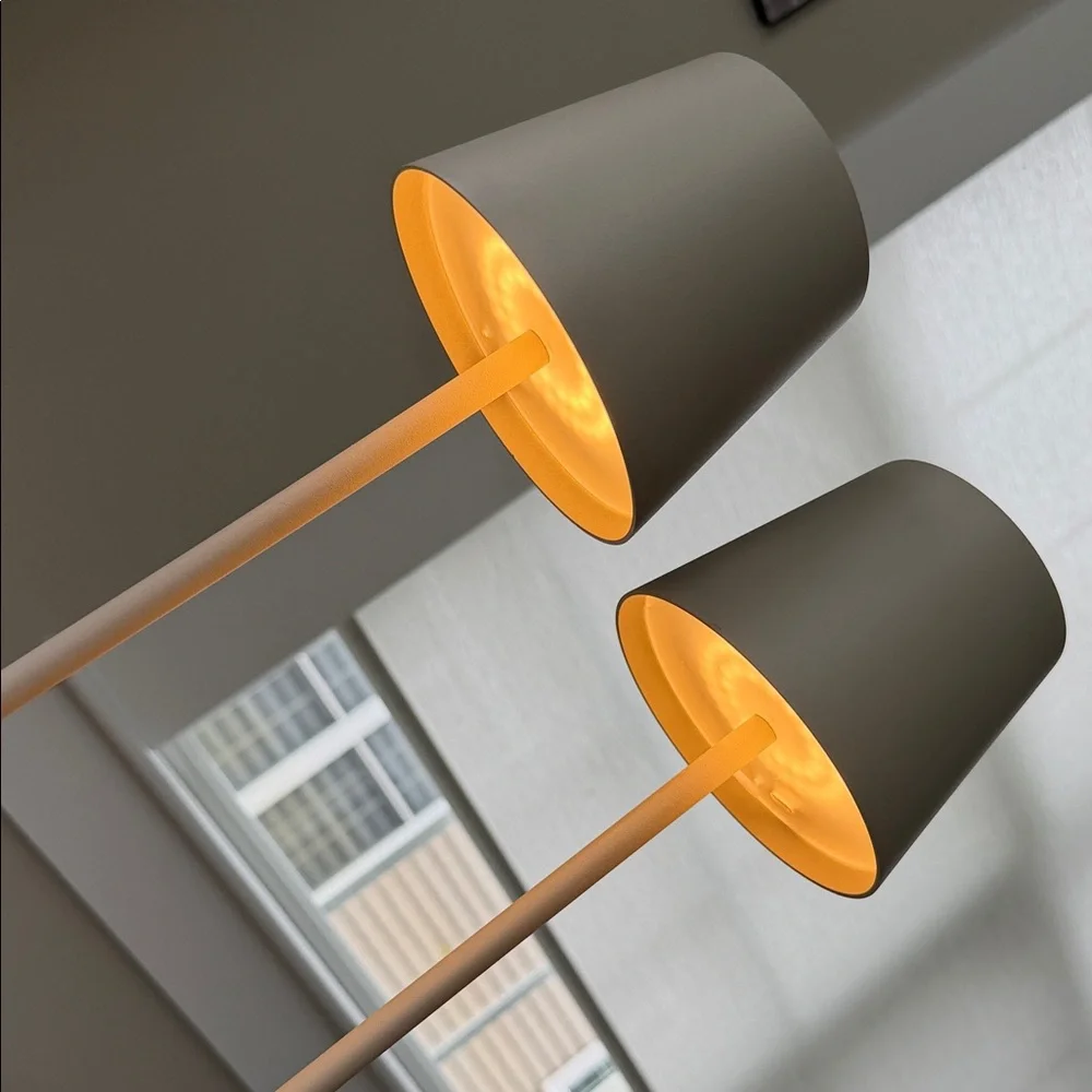 set of 2 - Beige Metal Table Lanterns Lamps